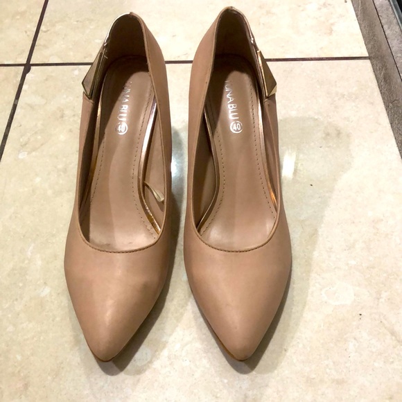 LUNA BLU | Shoes | Beige And Golden Pumps From Luna Blu | Poshmark